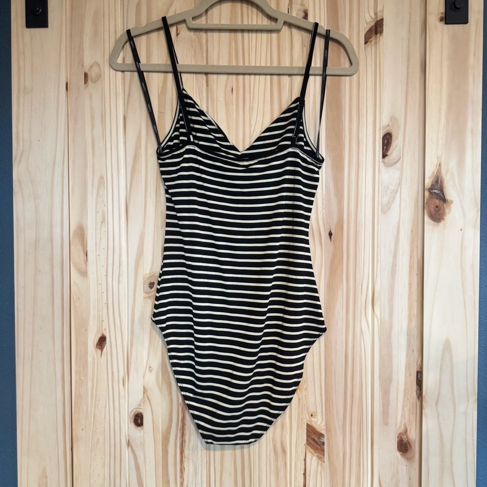 Ladakh Australia Black and White Striped Bodysuit size Small - Picture 7 of 8